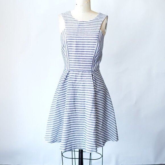 BCBGeneration Striped Fit Flare Dress Blue White 8 Preppy Casual Contemporary - Picture 1 of 12